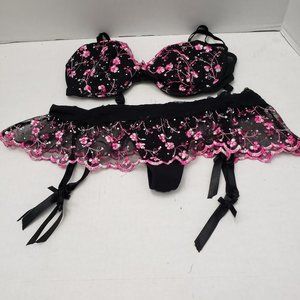 NWT NEW Victoria Secret Sexy Little Things Black Pink White Lace XS 34C 2pc
